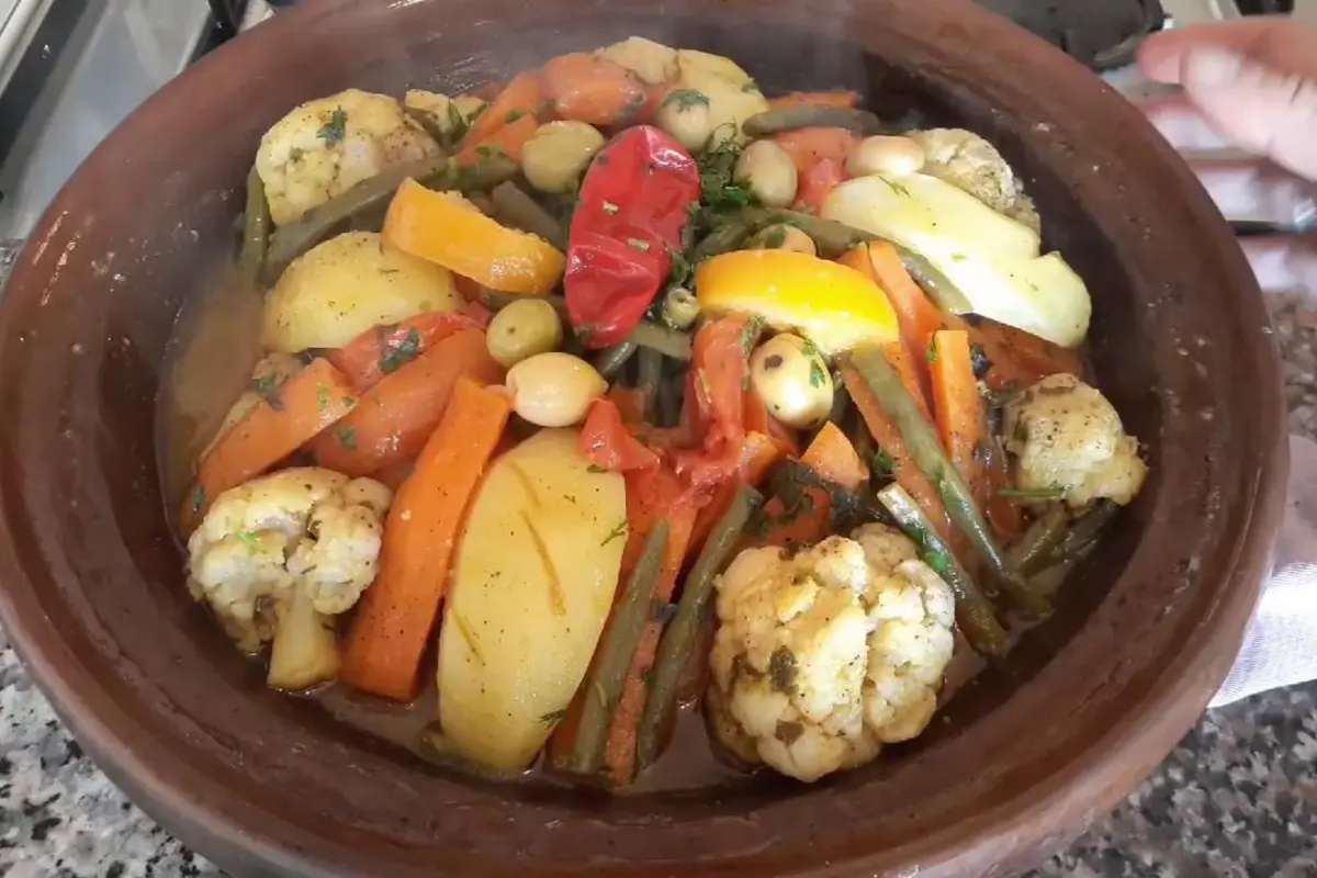 Moroccan vegetable tagine with carrots, zucchini and chickpeas